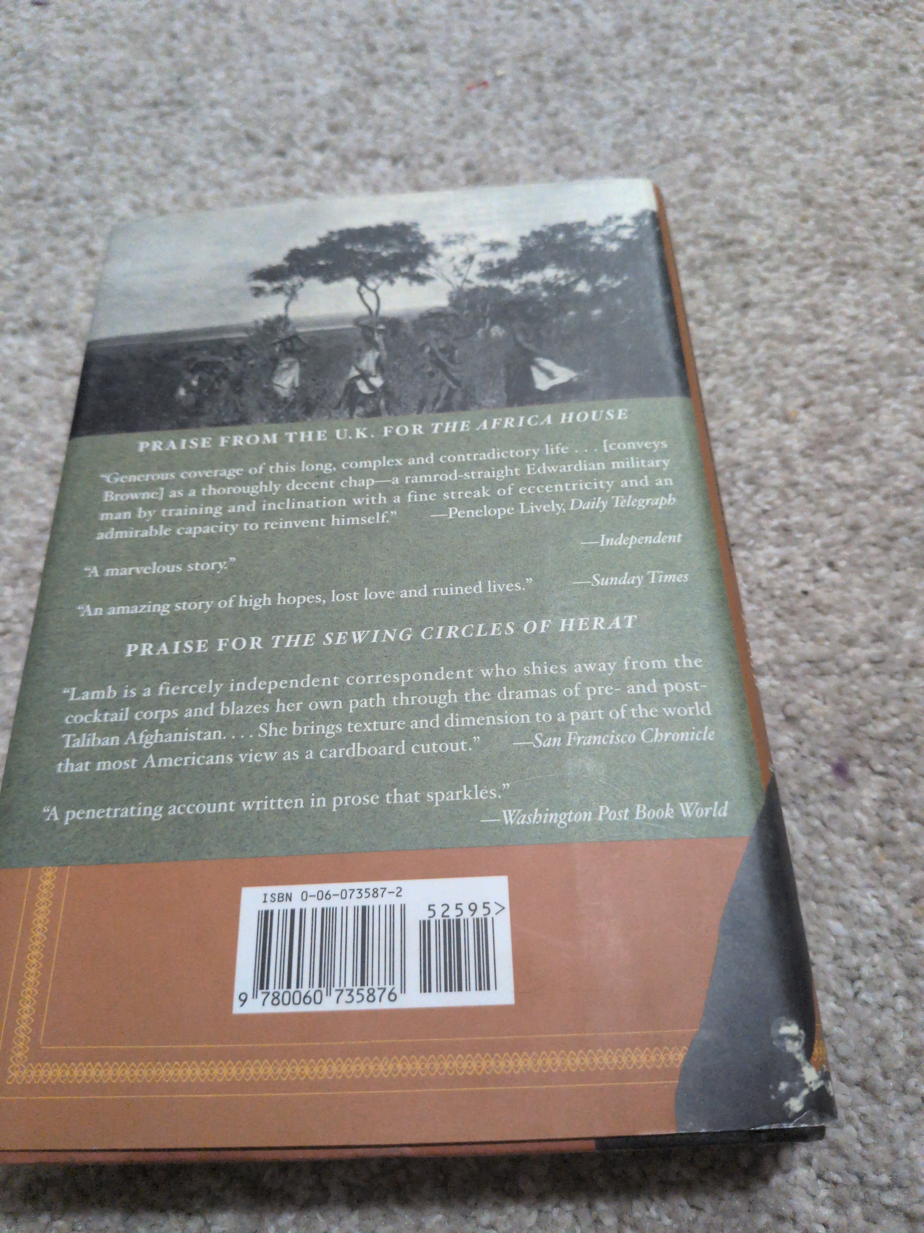 The Africa House: The True Story of an English Gentleman and His African Dream Lamb, Christina