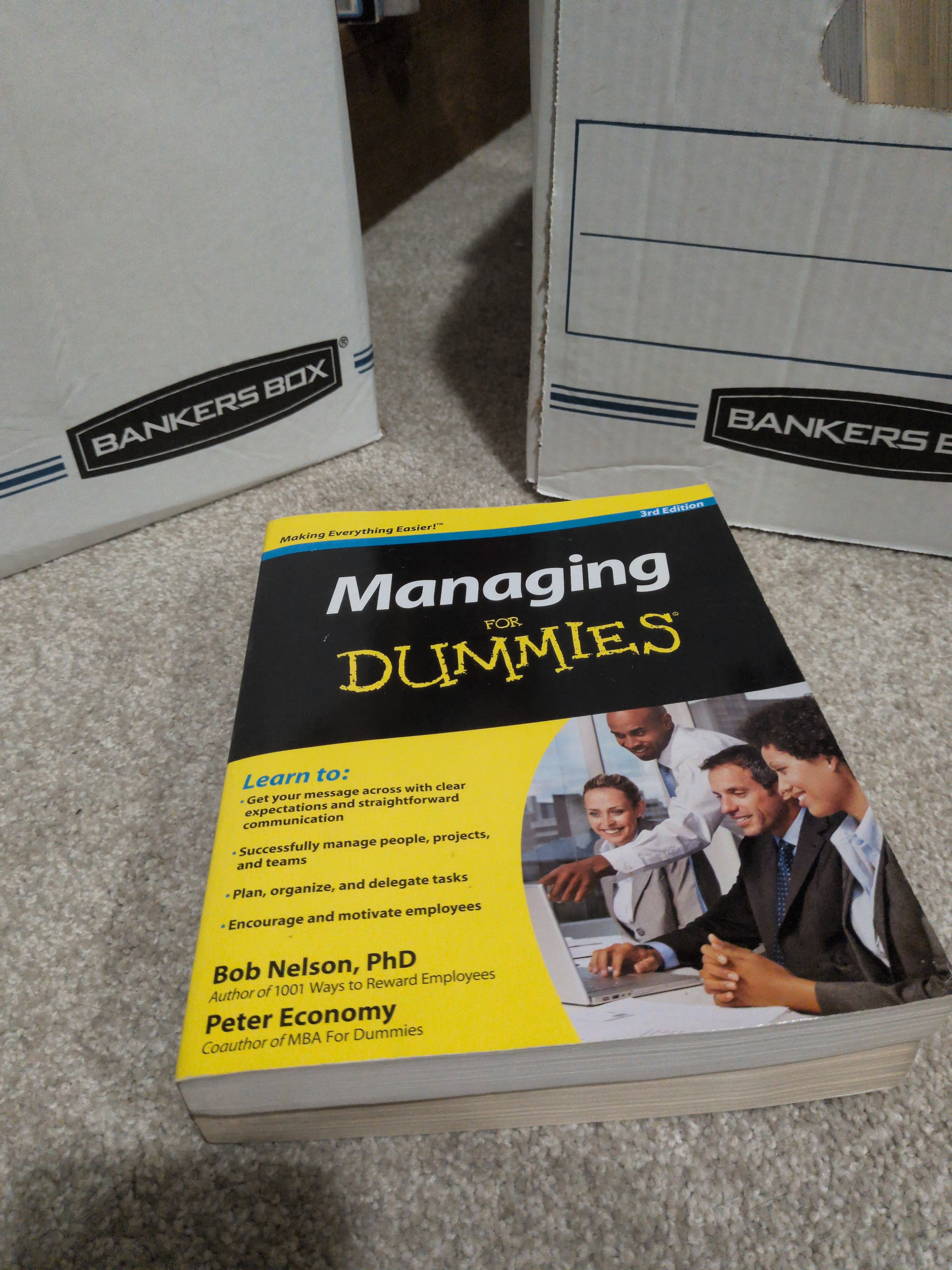 Managing For Dummies [Paperback] Nelson, Bob and Economy, Peter