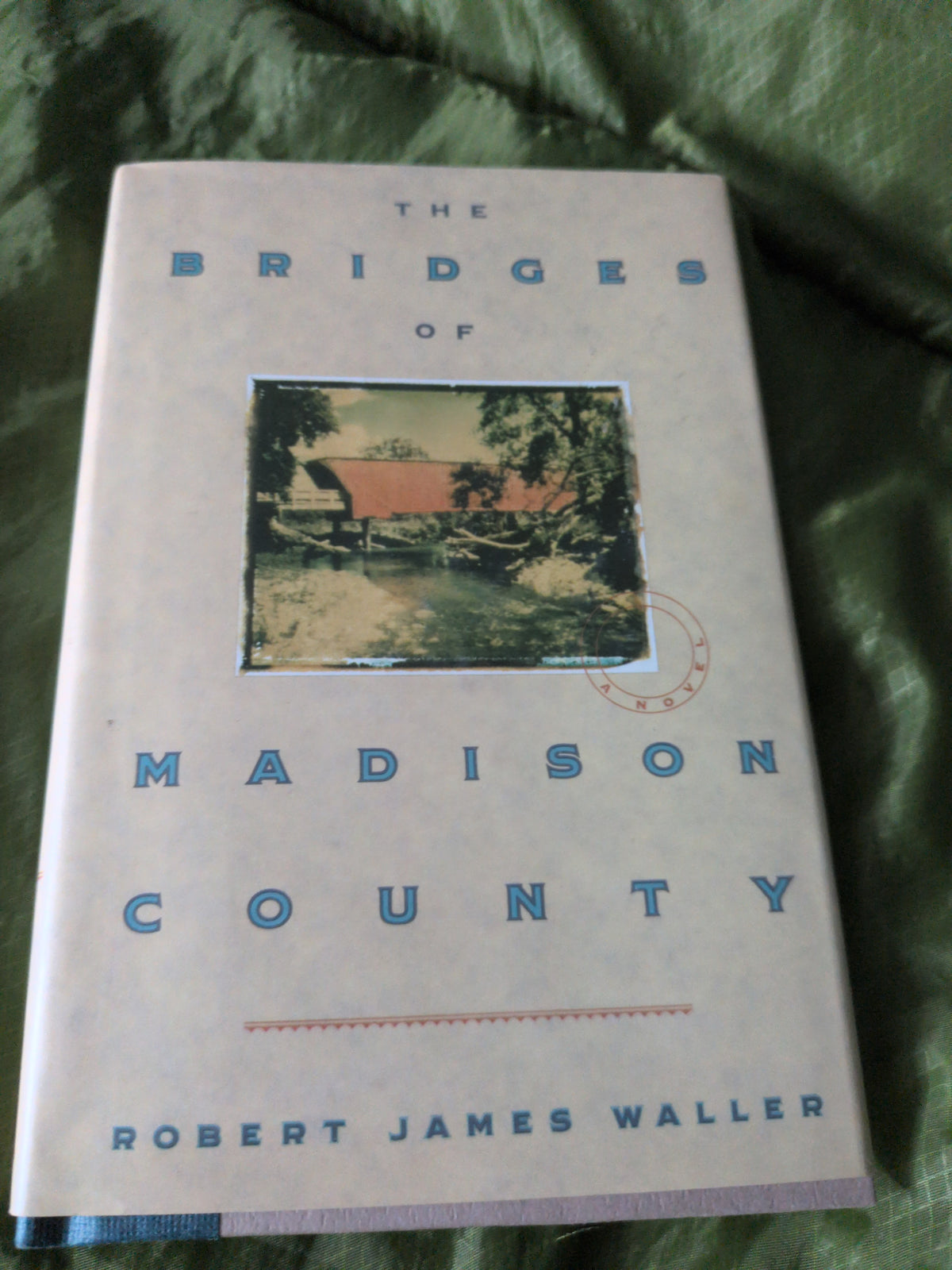 The Bridges of Madison County by Robert James Waller (1992-05-03) [Hardcover] 1st Edition