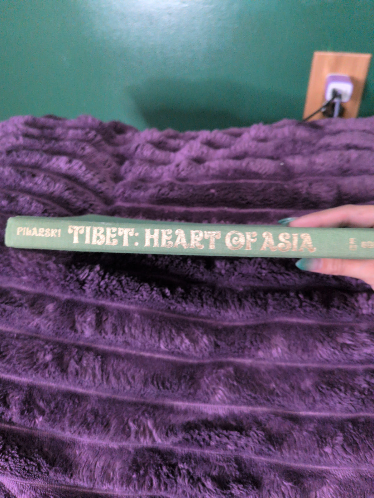 Tibet: Heart of Asia by Laura Pilarski - 1st Printing